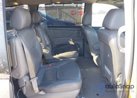 2004 Toyota Sienna Xle z USA, uszkodzony, nr VIN 5TDZA22C94S145869